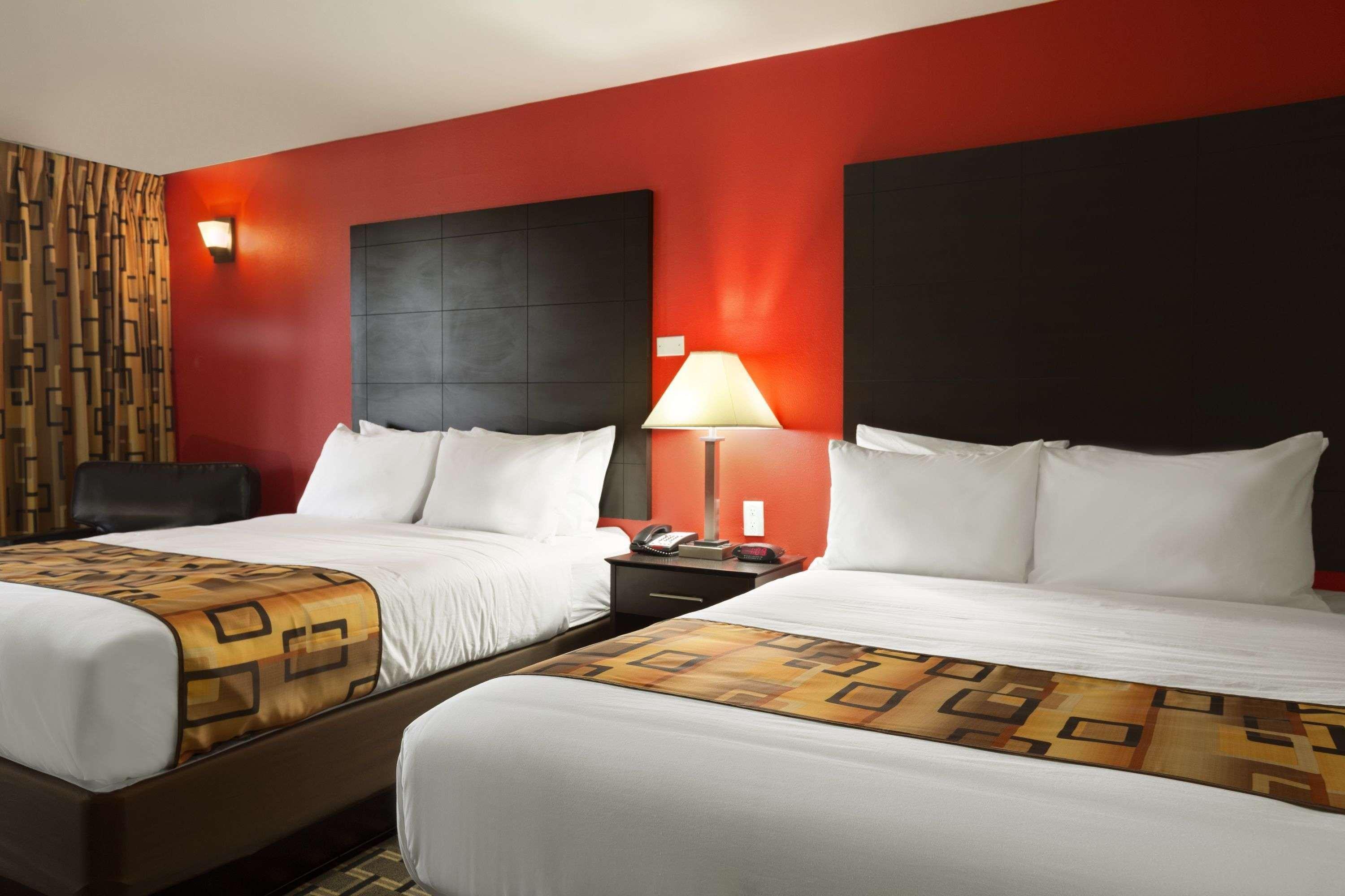 Days By Wyndham Hotel Henryetta
