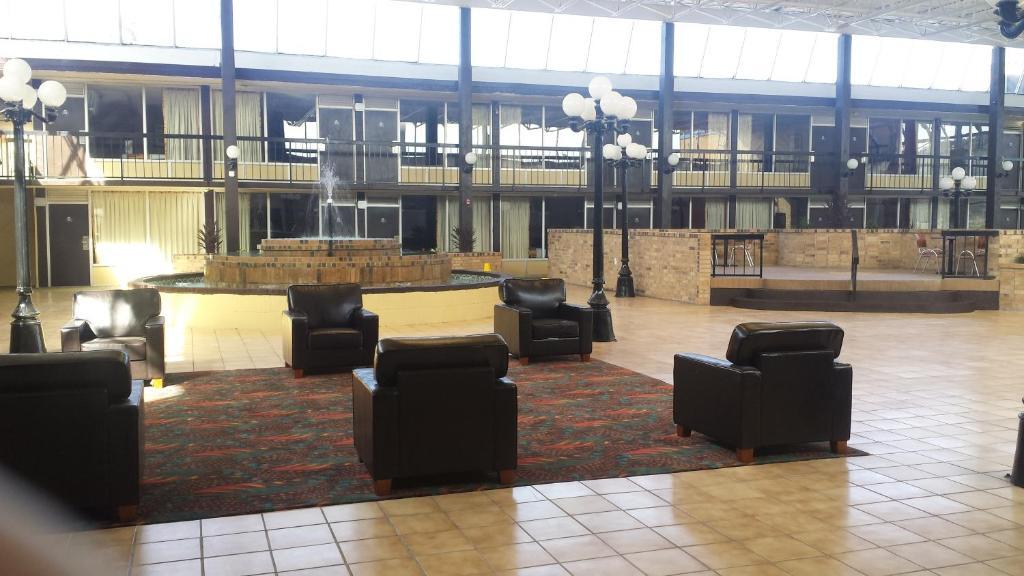 Days By Wyndham Hotel Henryetta