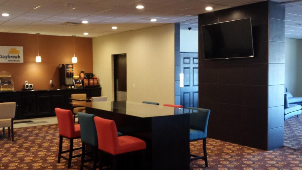 Days By Wyndham Hotel Henryetta